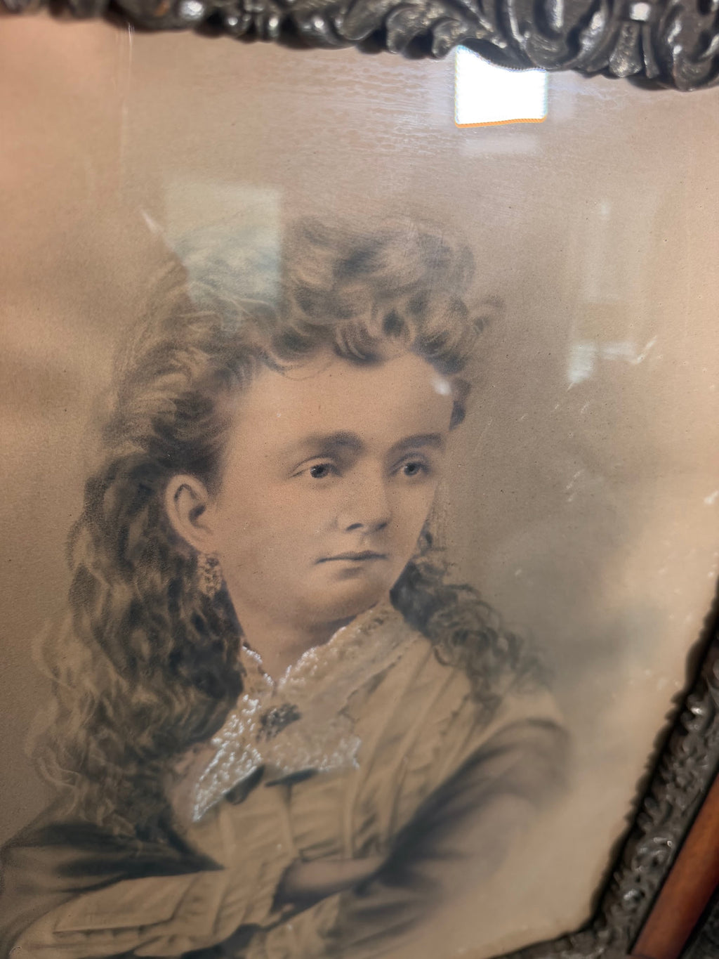 Lot 660: Antique Victorian Charcoal Portrait of a Young Woman, Oak and Gesso Frame, 22 x 25 in